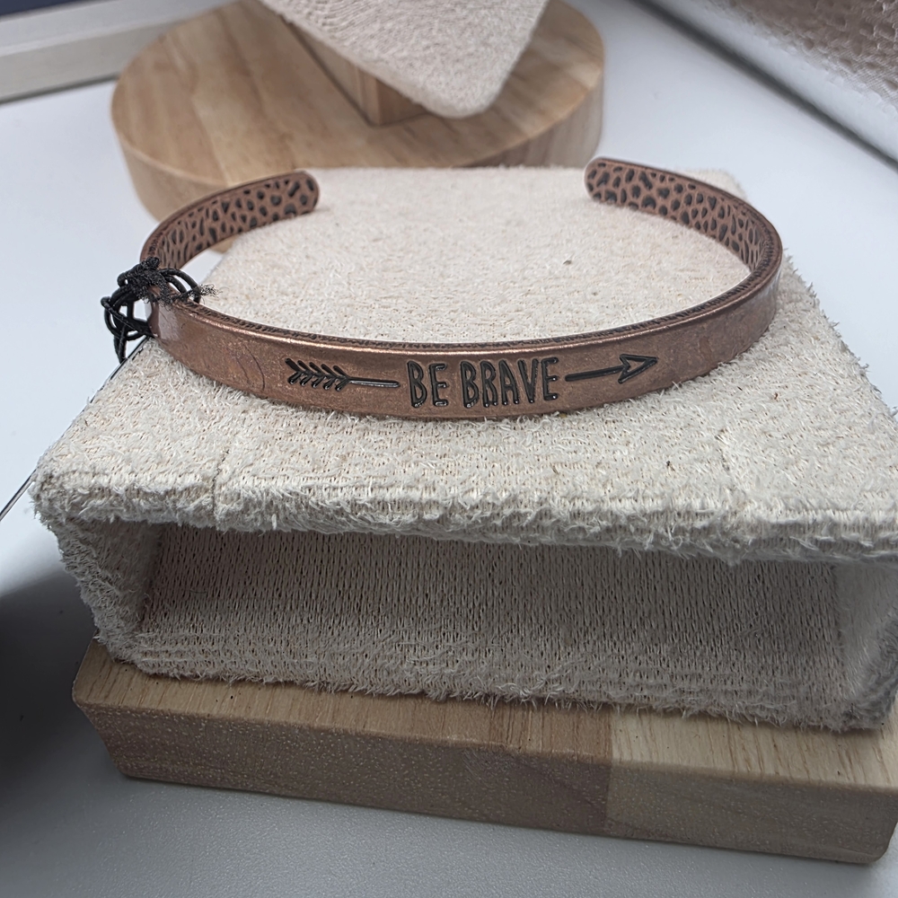 Be Brave Leather Bracelet (1189)